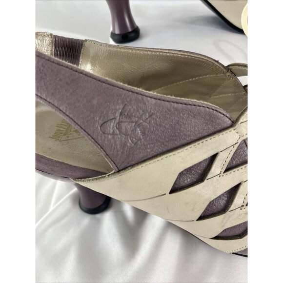 John Fluevog Bellevue Sally Skull in Lilac Heels - Picture 3 of 13